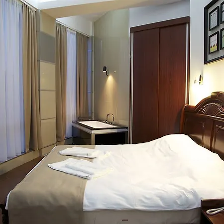 Hotel Hotel Zeder Garni 4*